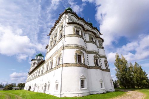 Vlies Fotótapéta - Nicolo-Vyazhishchsky monastery - 375x250 cm