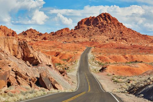 Vlies Fotótapéta - Road in Nevada - 375x250 cm