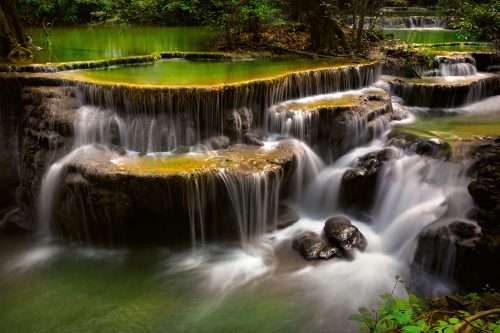 Vlies Fotótapéta - Huaymae Kamin Thailand Waterfall - 375x250 cm